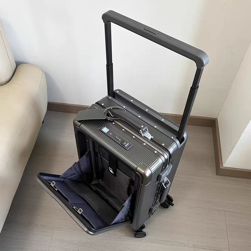 Grote capaciteit, toegestaan o - Aluminum Frame Carry On Luggage recensie en prijs